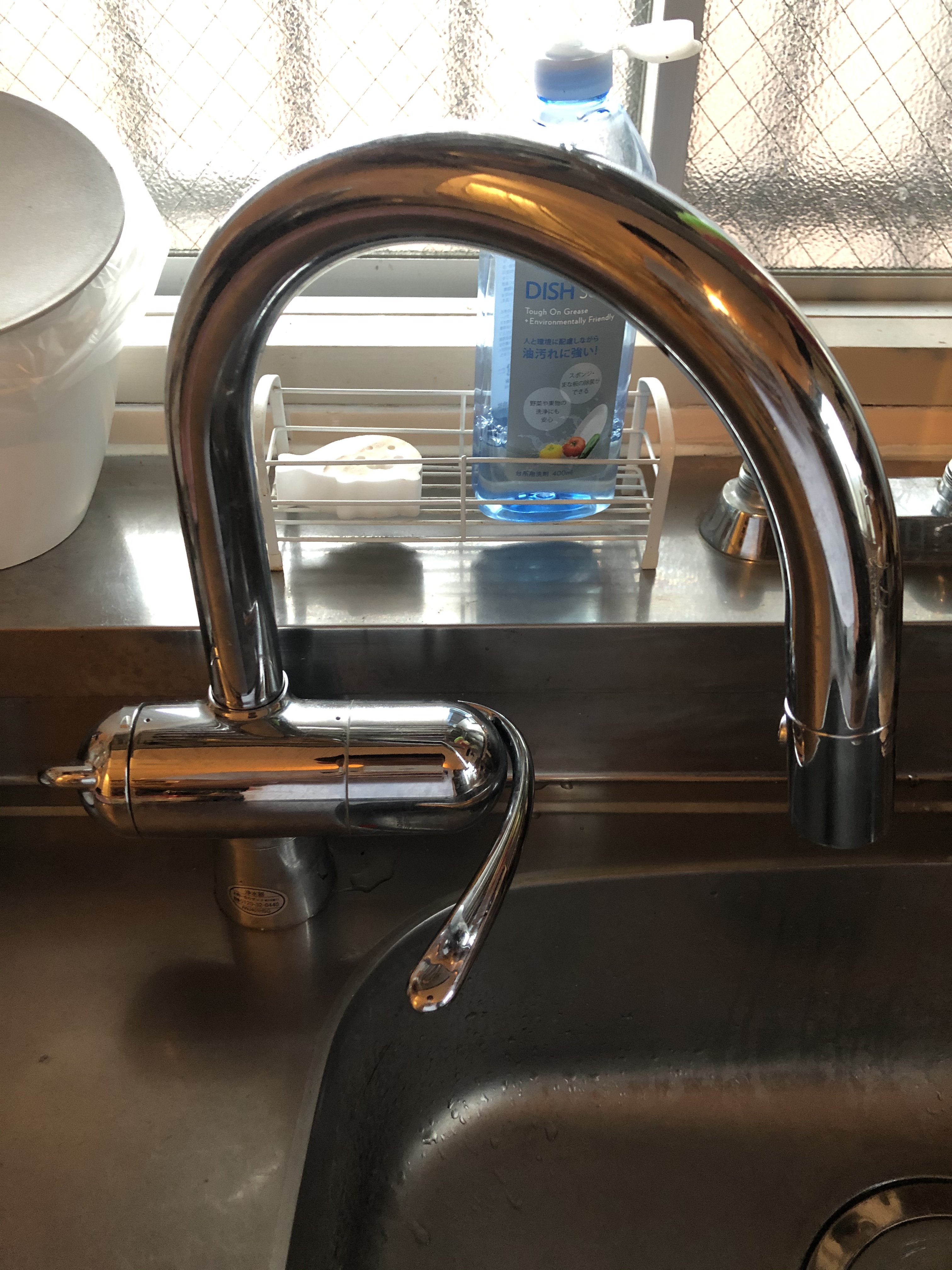 グローエのキッチン水栓の水はねを解決！GROHEゼドラシリーズの吐水口整流キャップを泡沫キャップに交換   洗面台やトイレ・給湯器・エアコンなどの交換なら便利屋Handyman