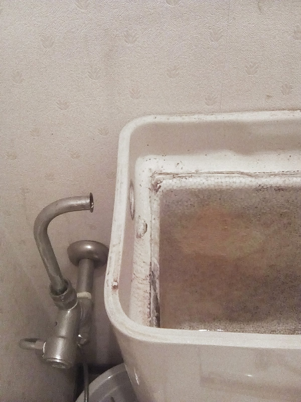 TOTO製トイレ「S517BR」～チョロチョロ水漏れ対応～
